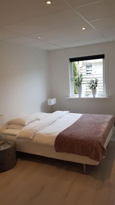 Lgh Lillemor, Naera Havet, Staden Och Naturen Strömstad Εξωτερικό φωτογραφία